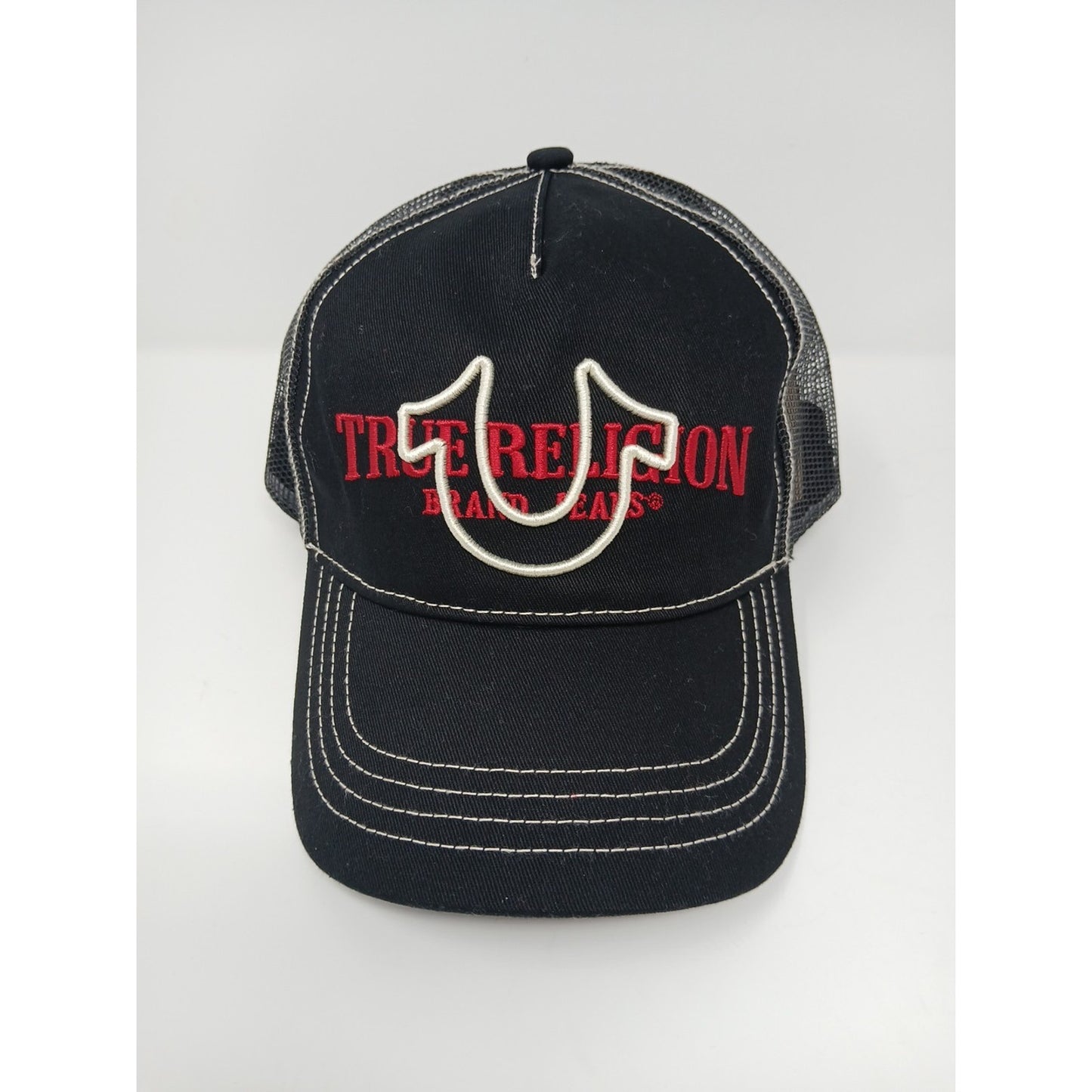 True Religion Men Horse Shoe Embroidered Logo Trucker Hat Cap Style TR3036 New