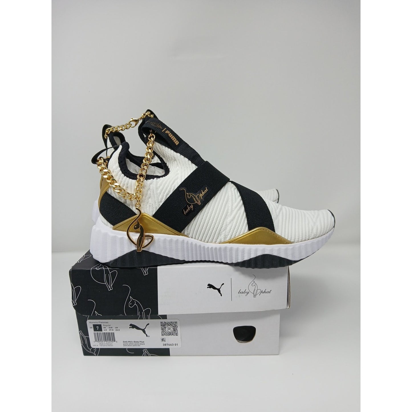 Puma Baby Phat X Defy Mid Women Sz 7 White/Blk Shoes Athletic Sneakers 387663