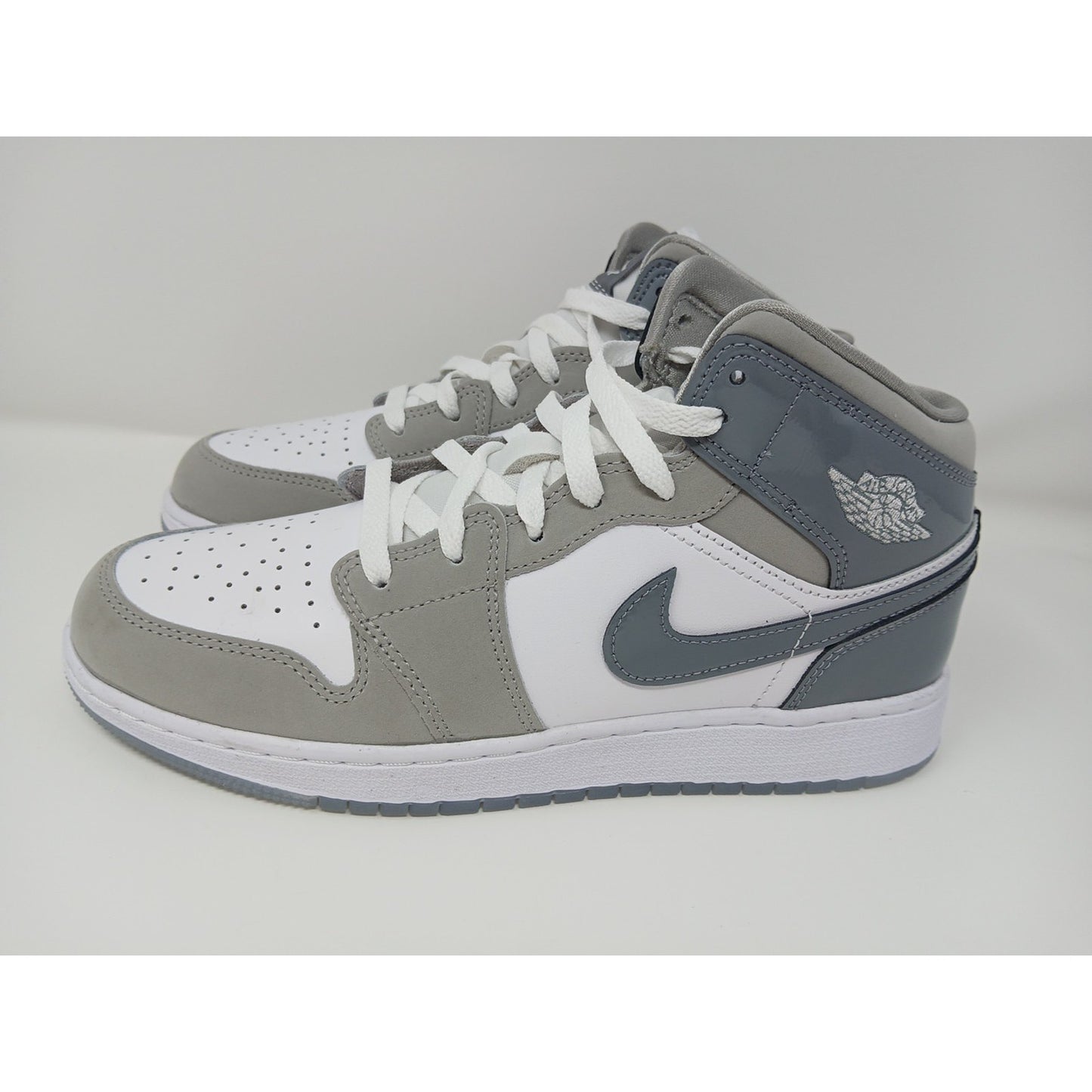 Nike Air Jordan 1 Mid SE GS AJ1 Patent Grey Shoes Sz 7Y /Women’s 8.5 HF3193-100