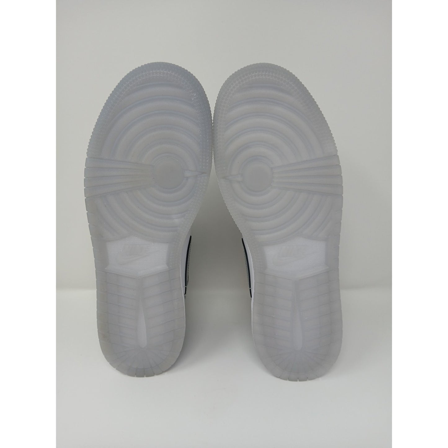 Nike Air Jordan 1 Mid SE GS AJ1 Patent Grey Shoes Sz 7Y /Women’s 8.5 HF3193-100